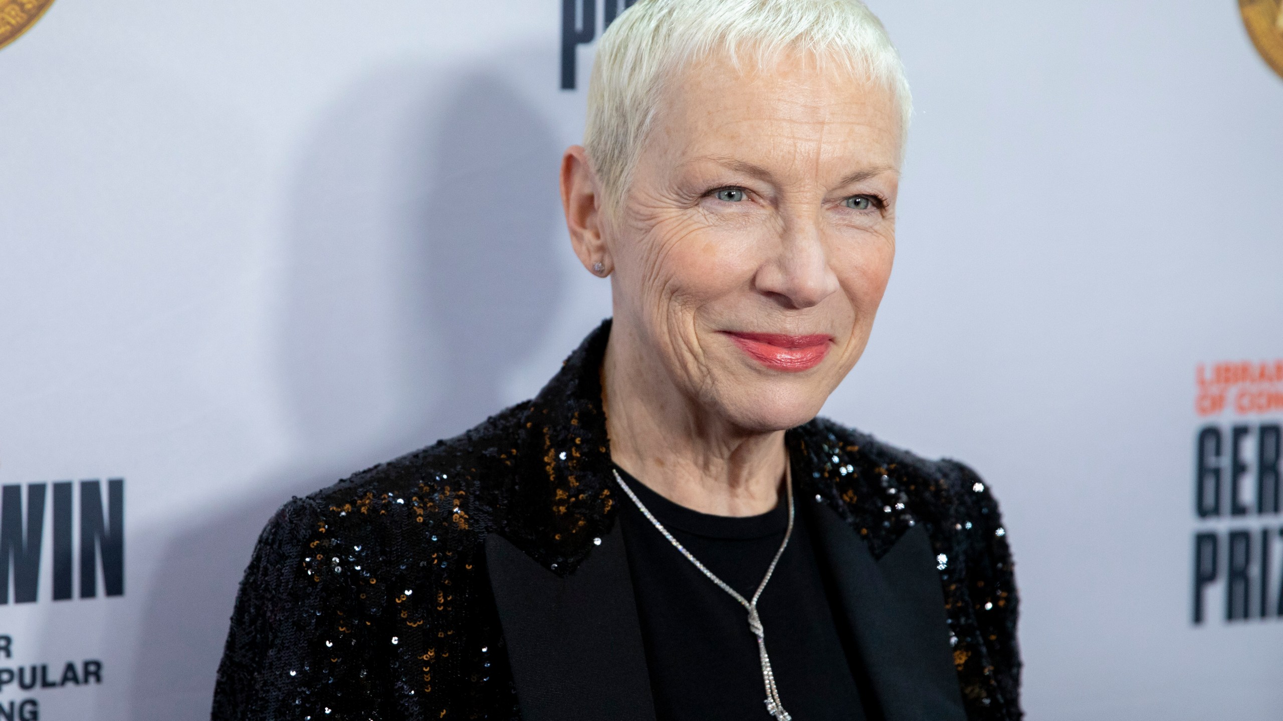 Annie Lennox plans to fundraise and entertain at Rotary event in
