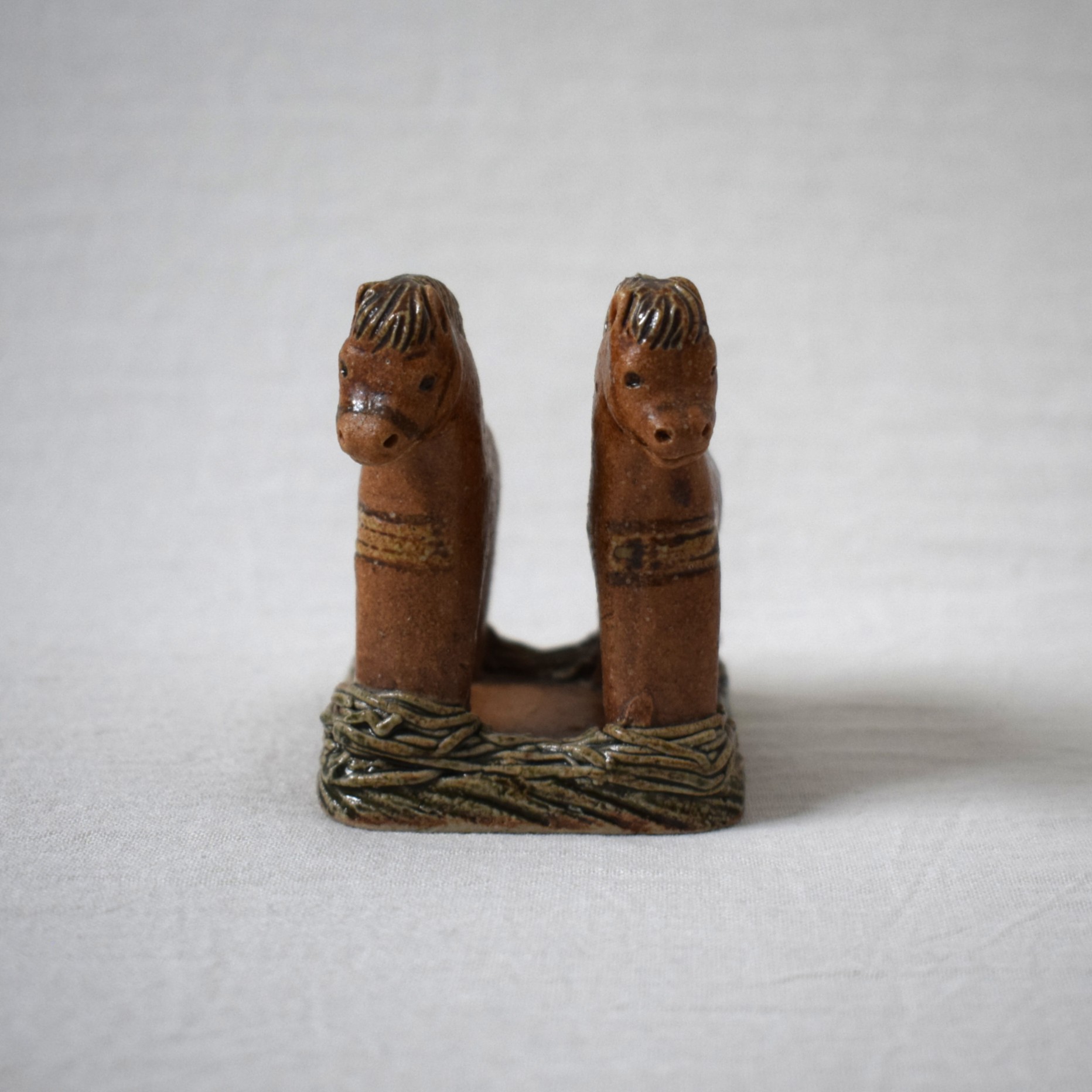 二頭の馬・鞍あり / Rutebo・ルーテボ | florantik