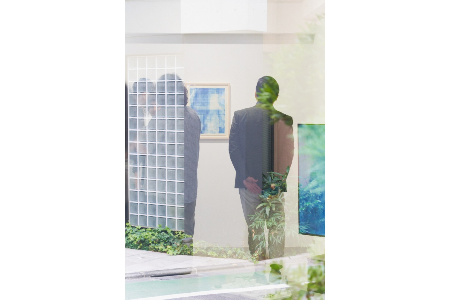 湾と病弱な月 | | Flash Art