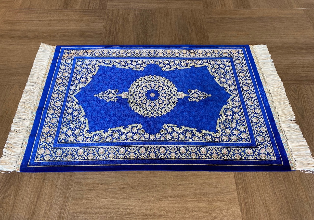 Y3257 高級ペルシャ絨毯 クム産 シラジ工房 シルク 手織り 工房サイン