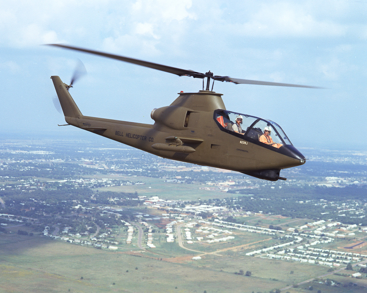 ベルAH-1コブラ、初飛行から50年 | FlyTeam ニュース