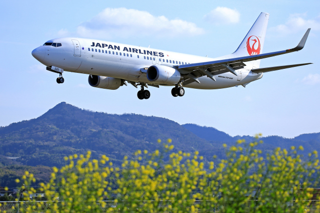 JALで活躍した737-800「JA325J」離日、海外の航空会社で活躍へ