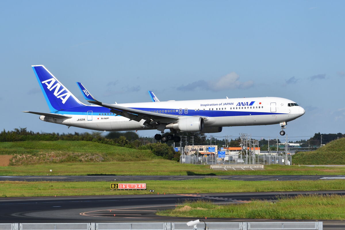 ANA ボーイング767-300「JA621A」離日、アマゾン・エアの拠点空港へ