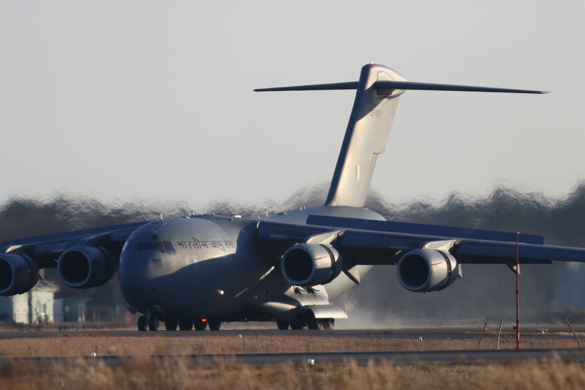 インド空軍C-17が小松基地に展開、輸送機共同訓練「シンユウ