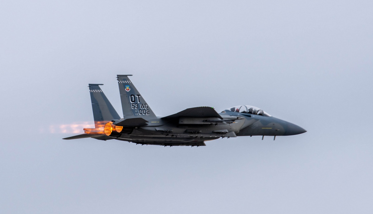 アメリカ空軍、F-15EXイーグルIIエンジンはGEのみに決定 | FlyTeam