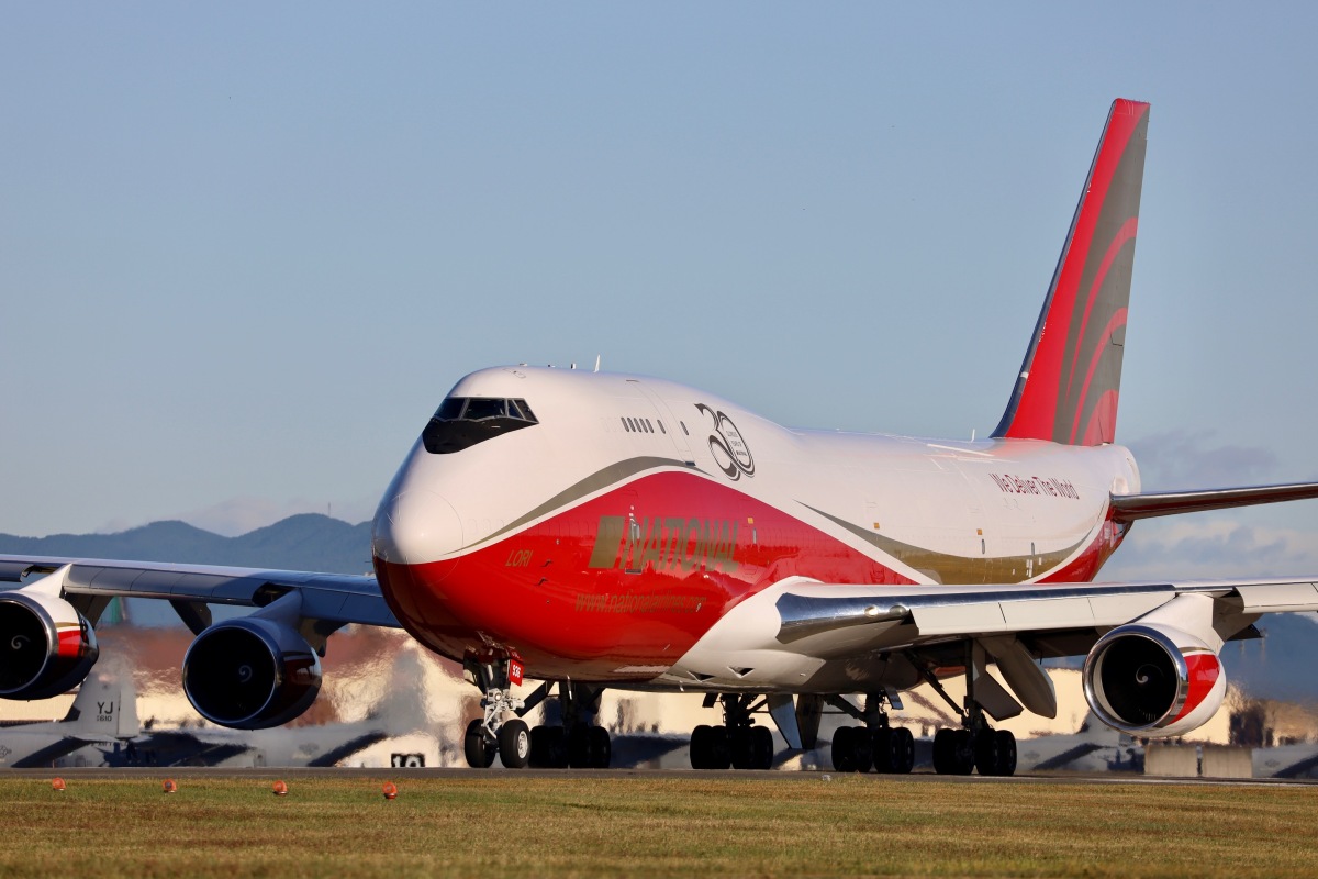 ニュース画像：ナショナル・エアラインズの30周年記念塗装、「スーパー