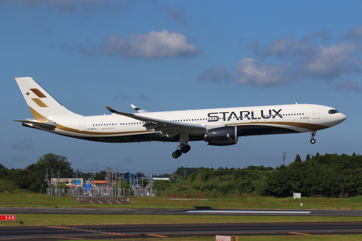 スターラックス、新千歳線 12月から機材大型化！A330neo投入 | FlyTeam