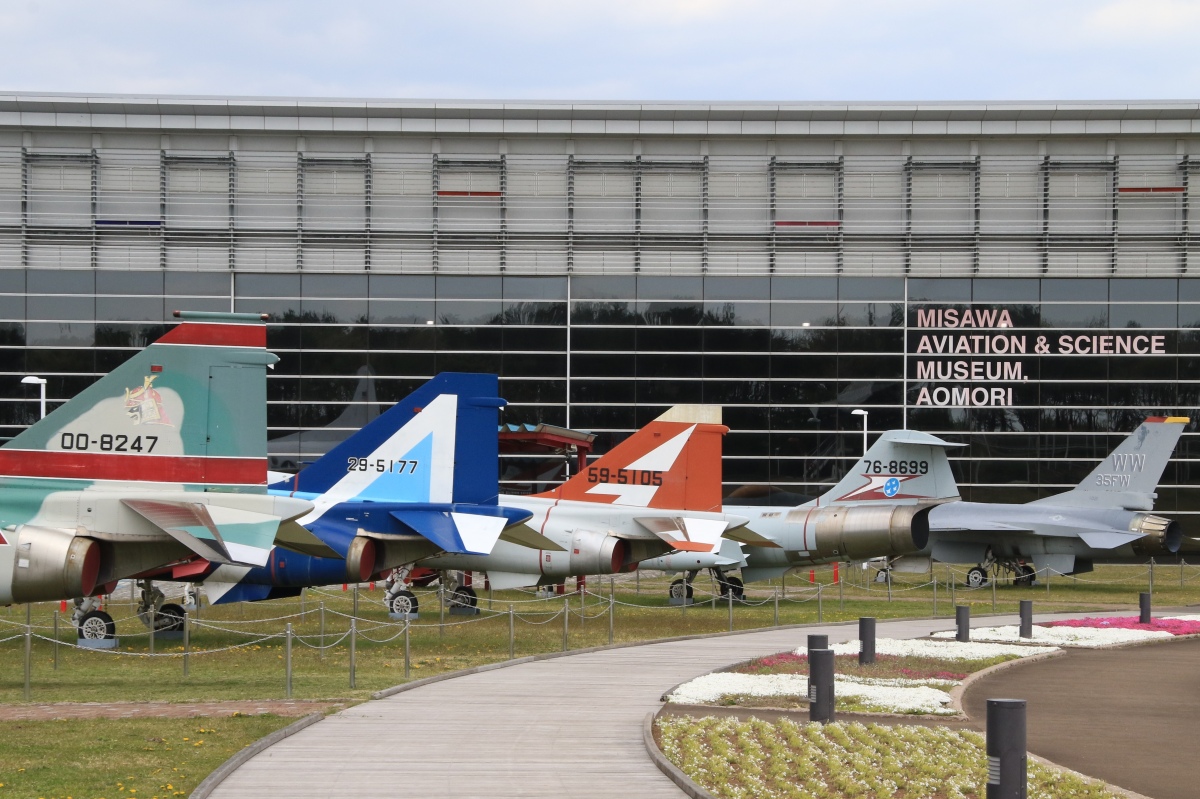 三沢航空科学館、GWにF-1 コックピット限定公開！YS-11・ホンダ