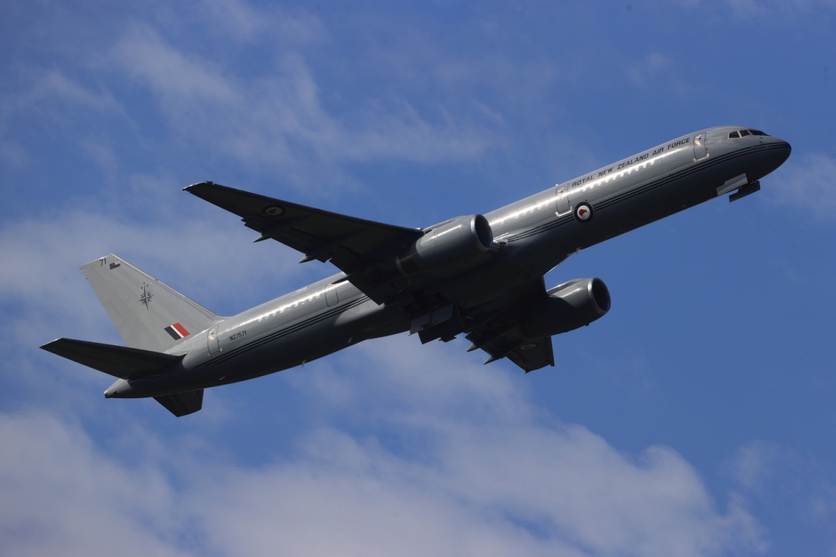 注目された飛来機情報】厚木がアツい！金ピカスペマや塗装がハテナな