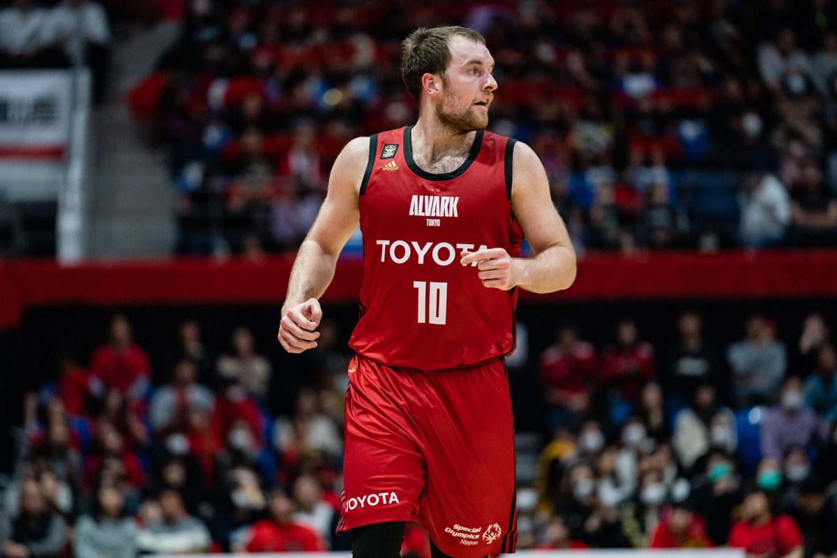 アディダス presents アルバルク東京3RDユニフォームデー開催 ｜ FLY