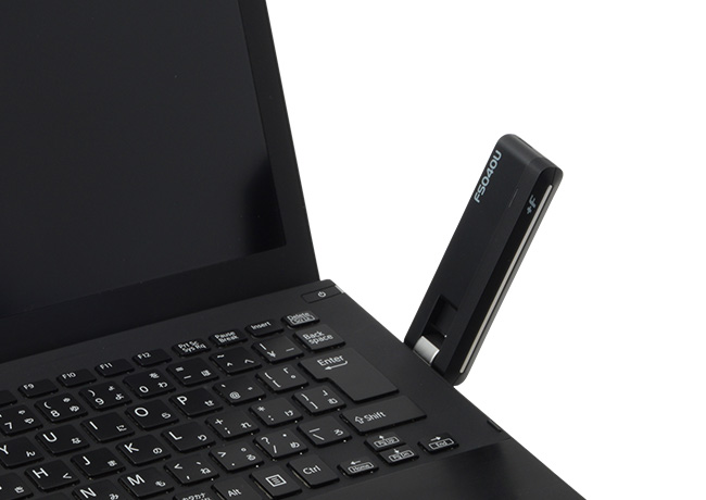 LTE USBドングル +F FS040U｜富士ソフト株式会社