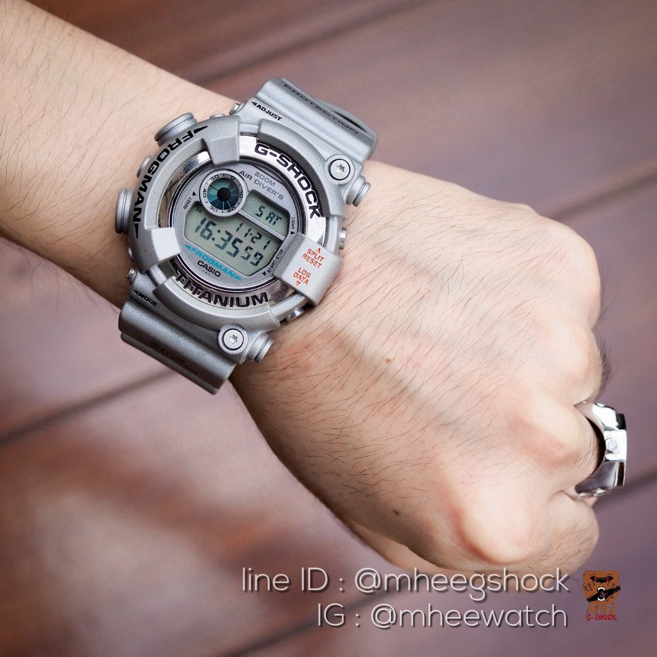 Limited Dw-8201GF-8 Frogman Men of Silver (Japan Only