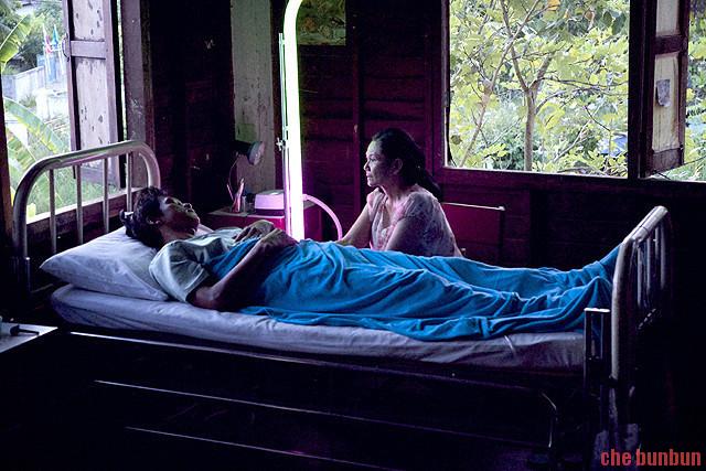 ネタバレ解説】｢光りの墓｣アピチャッポン監督に質問してみたチェ