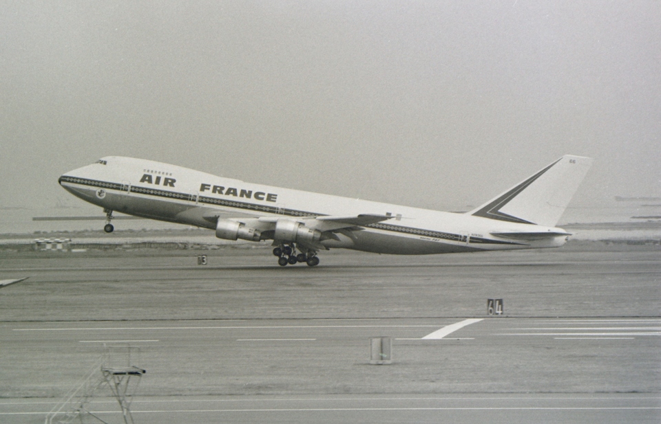 エールフランス航空 Boeing 747-100 N28366 羽田空港 航空フォト | by