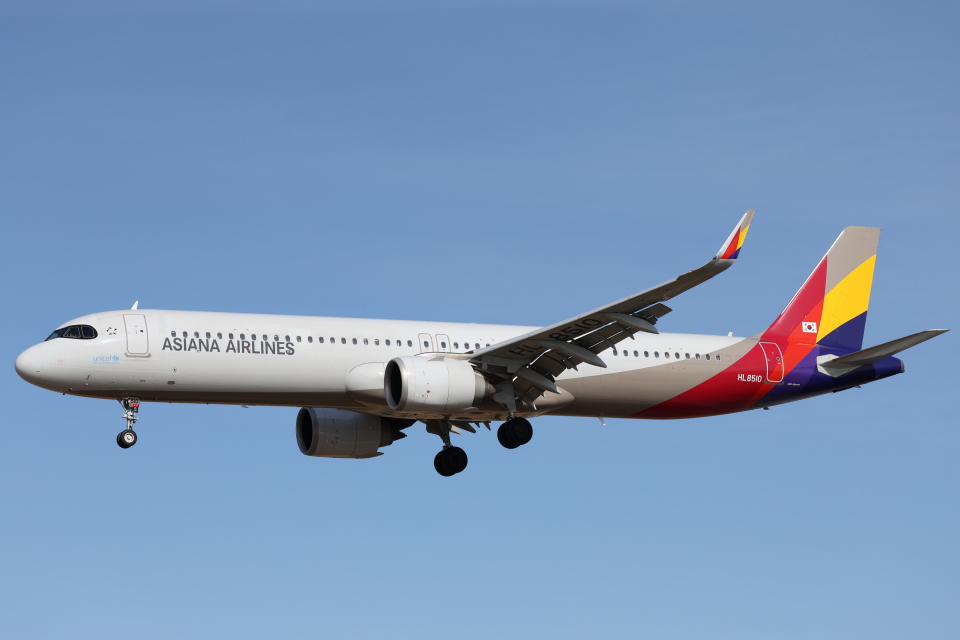 アシアナ航空 Airbus A321neo HL8510 仙台空港 航空フォト | by