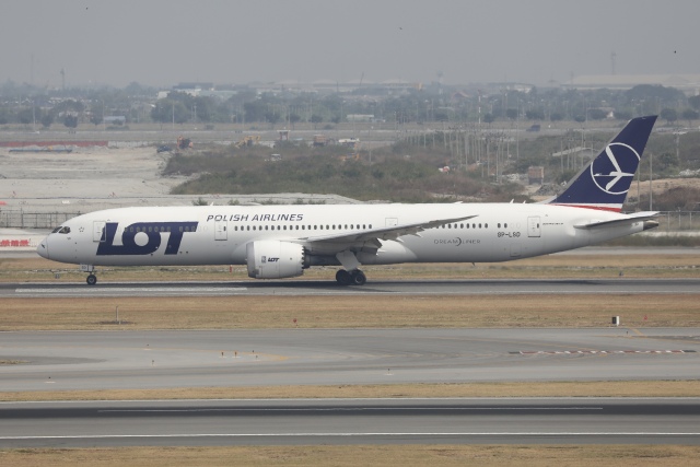 機体記号 : SP-LSD (LOTポーランド航空) 航空機体ガイド | FlyTeam