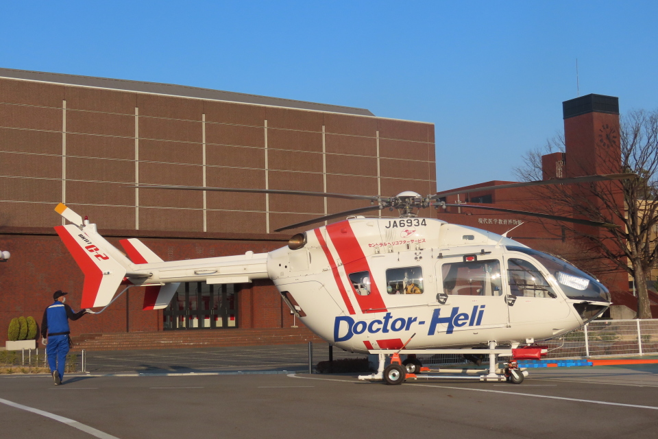 セントラルヘリコプターサービス Kawasaki BK117 JA6934 岡南飛行場