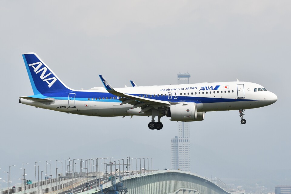 ANA A320neo 全日空 エアバス JA220A ph 1:400 ANA A320neo 全日空