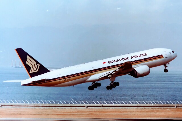 機体記号 : 9V-SQE (シンガポール航空) 航空機体ガイド | FlyTeam