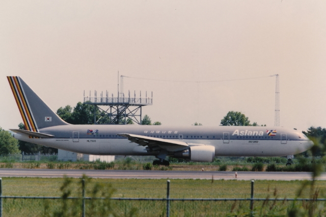 アシアナ航空 機材一覧 ボーイング767-300 | FlyTeam(フライチーム)
