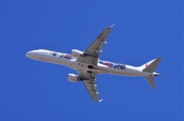 JAL×ユニバーサル・スタジオ・ジャパン ジェット」特別塗装機