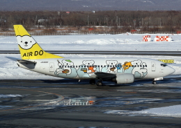 ベア・ドゥ ドリーム号」特別塗装機 AIR DO (737-500 | JA305K) ガイド