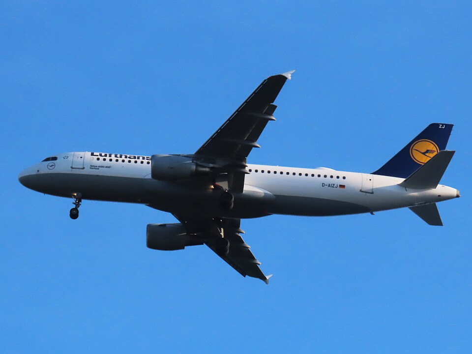 ルフトハンザドイツ航空 Aviationtag レアな123番号 A320 ルフトハンザ