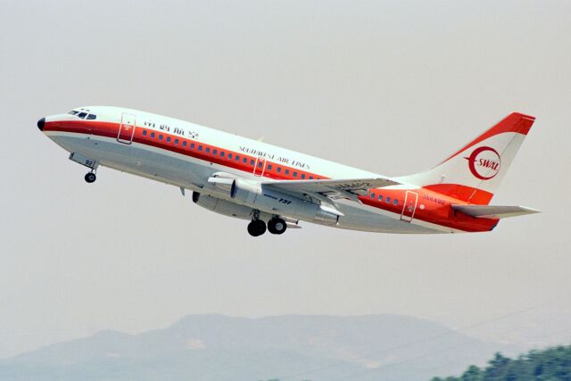 南西航空 機材一覧 日本航空機製造 YS-11 | FlyTeam(フライチーム)