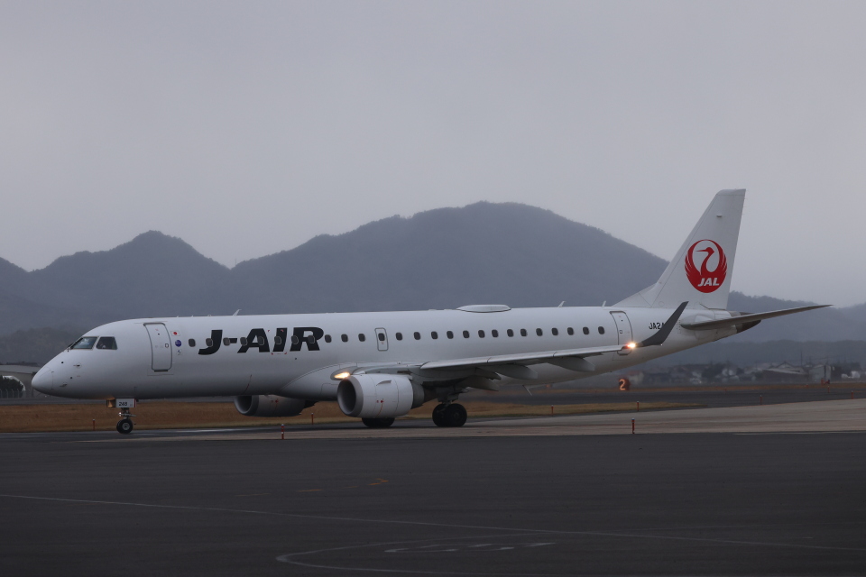 激レア 希少 J-AIR EMBRAER 190 JA248J JAL 激レア 希少 J-AIR EMBRAER