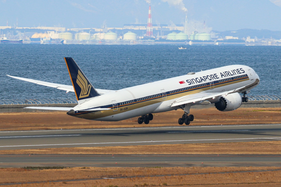 シンガポール航空 Boeing 787-10 9V-SCM 中部国際空港 航空フォト | by