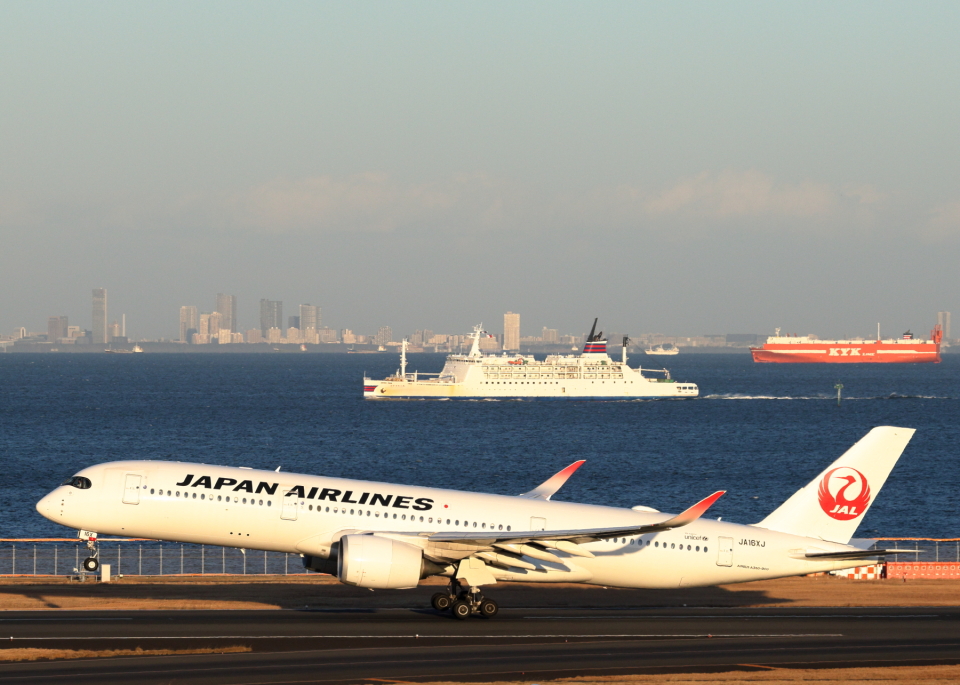 日本航空 Airbus A350-900 JA16XJ 羽田空港 航空フォト | by tucker