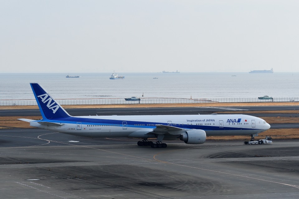 全日空 Boeing 777-300 JA795A 羽田空港 航空フォト | by knock1950