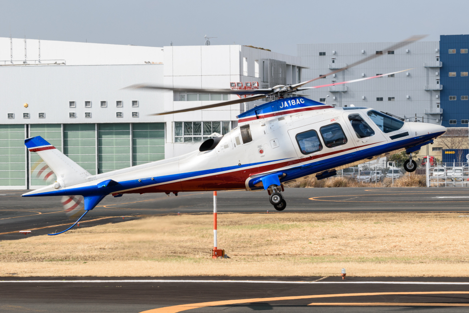静岡エアコミュータ Leonardo AW109 JA18AC 東京ヘリポート 航空フォト