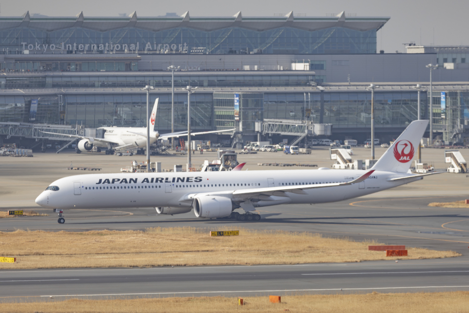 日本航空 Airbus A350-1000 JA04WJ 羽田空港 航空フォト | by SHARP