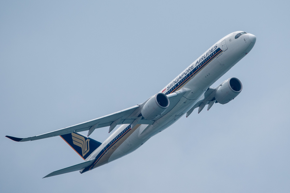 シンガポール航空 Airbus A350-900 9V-SHJ シンガポール・チャンギ国際
