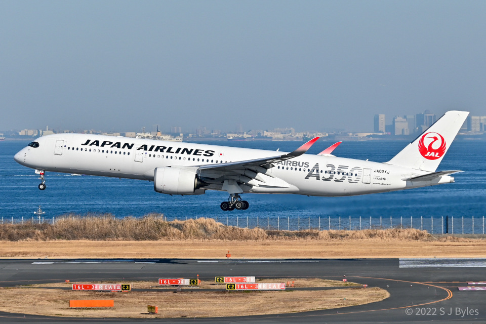 日本航空 Airbus A350-900 JA02XJ 羽田空港 航空フォト | by Smiley