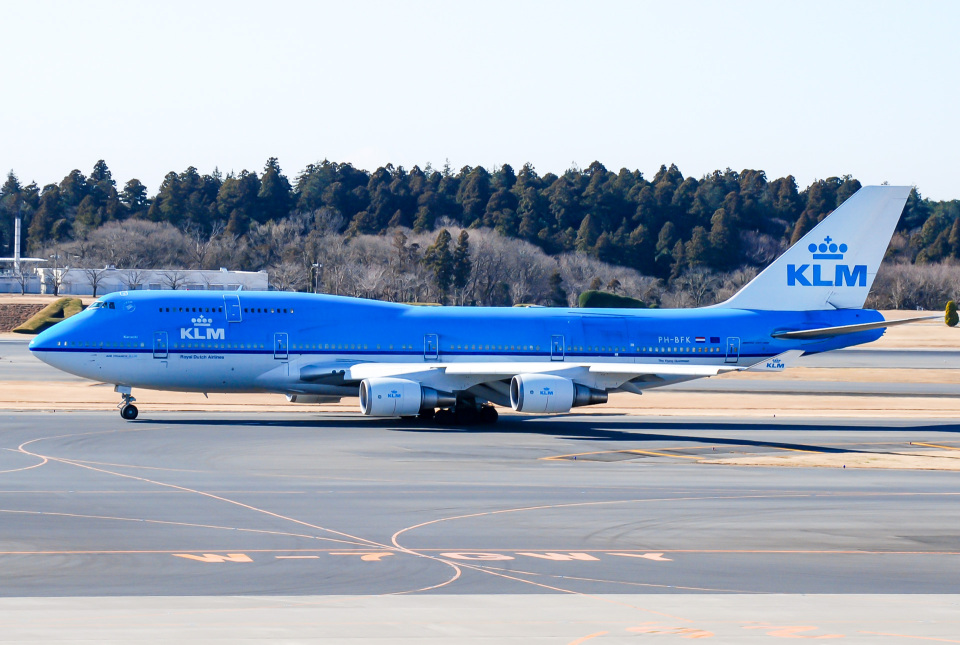 KL 国旗カット B747-400M KLMオランダ航空 Aviationtag KL 国旗カット