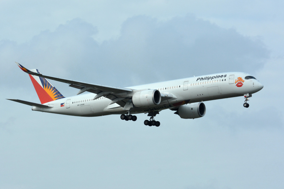 フィリピン航空 Airbus A350-900 RP-C3508 成田空港 航空フォト | by
