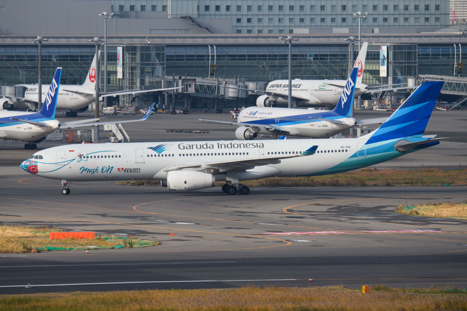 ガルーダ・インドネシア航空 Airbus A330-300 PK-GHC 羽田空港 航空