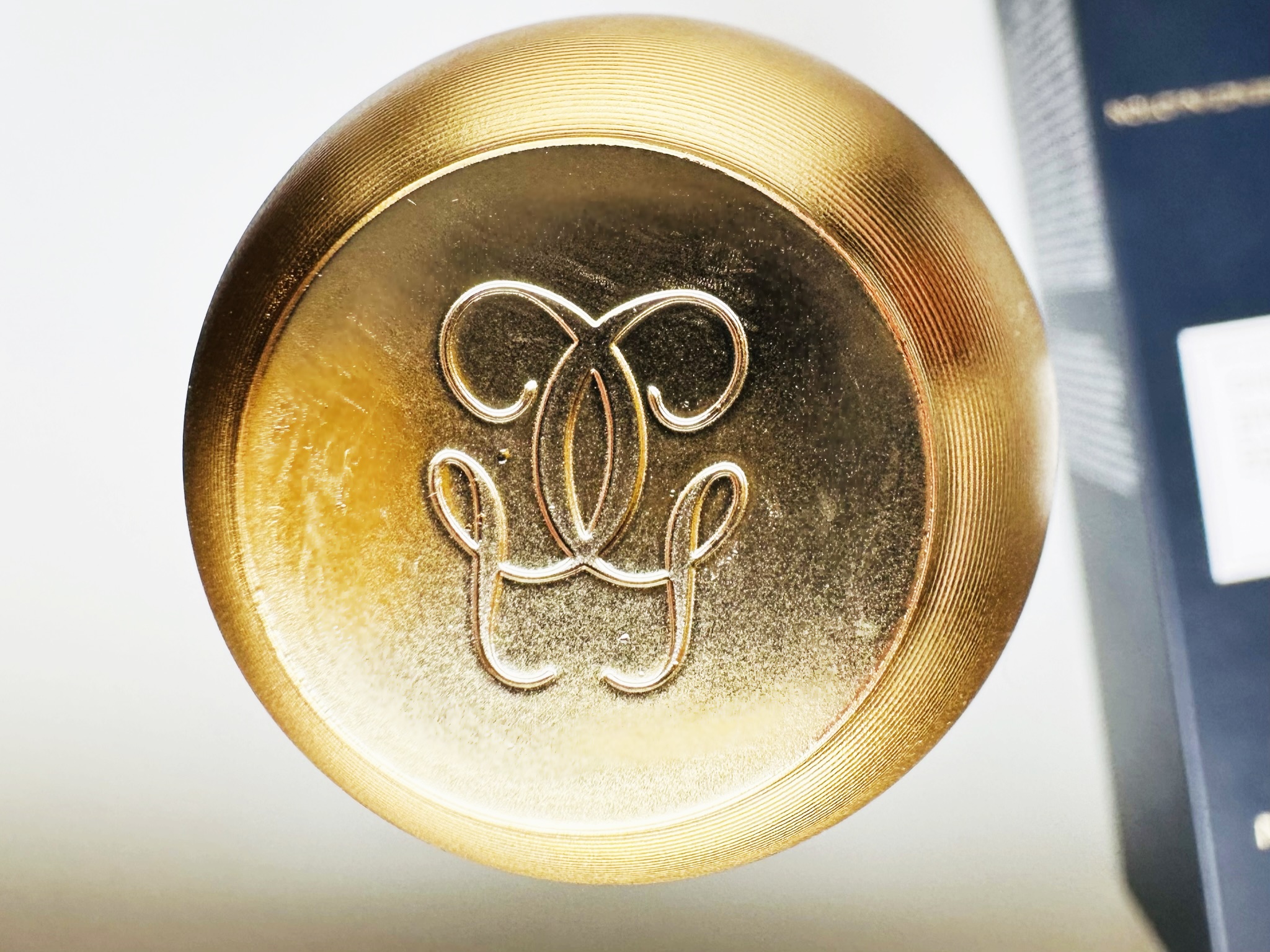 蘭のパワーから着想した贅沢ケア ゲラン オーキデ アンペリアル