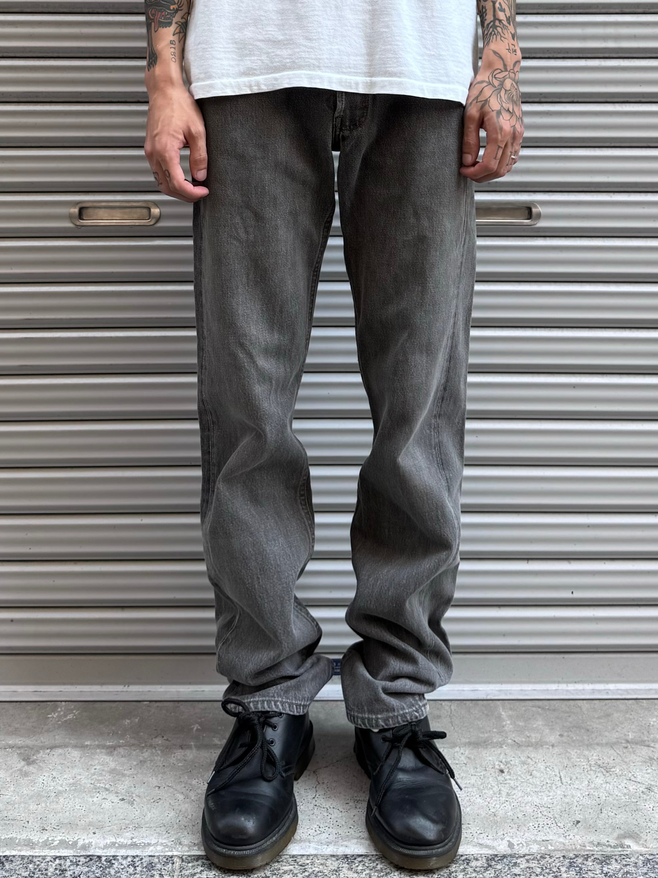 90's levis 「501」USA製 先染めブラックデニム – FUJI STORE
