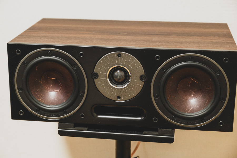 センタースピーカーを DALI OBERON VOKAL に交換して音質向上！｜FUJI