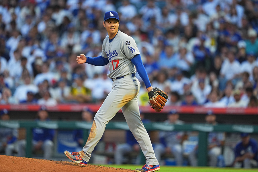 大谷翔平 ハイライトフォト ファーターズ 惜別会見 ③ Amazon.co.jp