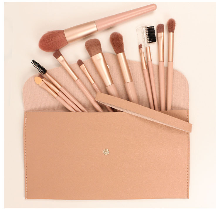 メイクブラシ しずく型ふんわりファンデーション筆 ファンデーション