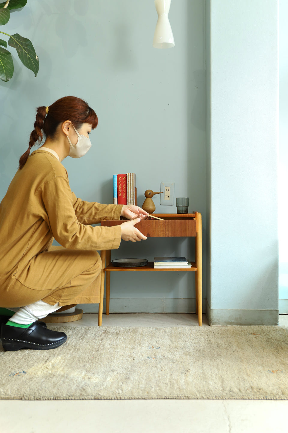 スウェーデンヴィンテージ ベッドサイドテーブル サイドチェスト 北欧