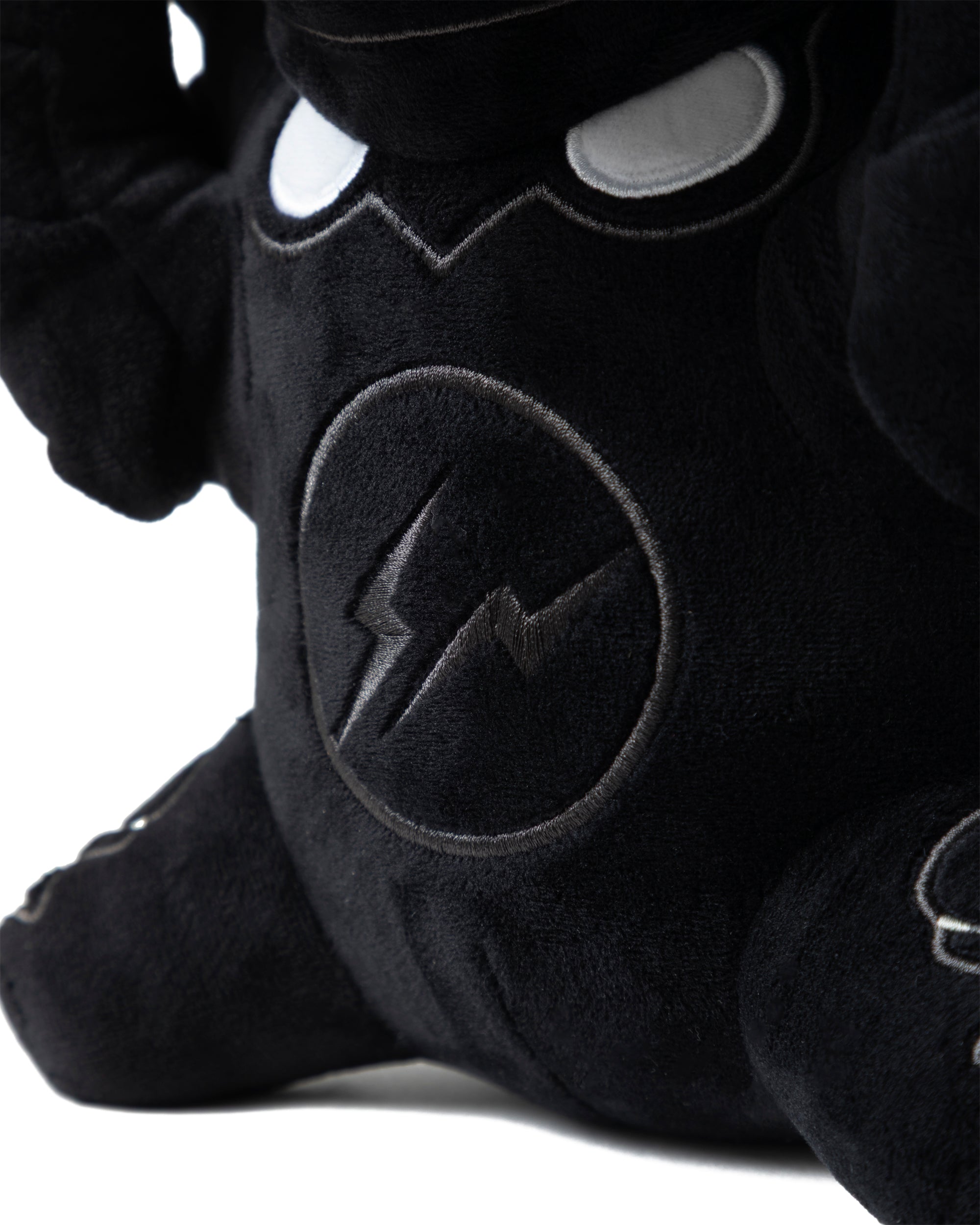 VLRNT // FRGMT WNGMN ぬいぐるみ – FUTAROKU