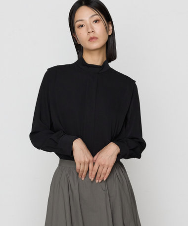 マットサテン デザインハイネックブラウス（01-04HI02-204）｜K.T