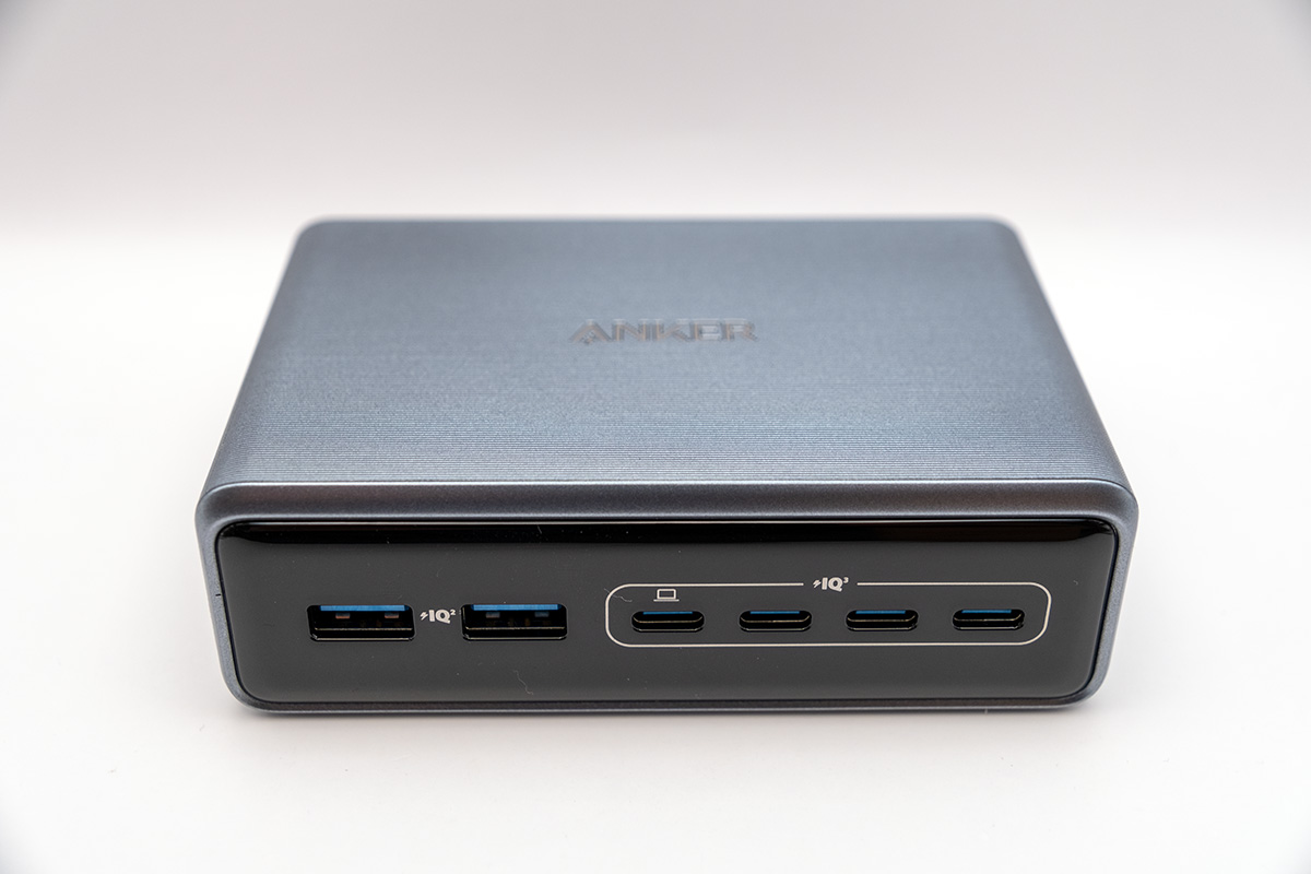 Anker Prime Charger (200W, 6 Ports, GaN) レビュー】効率的に充電