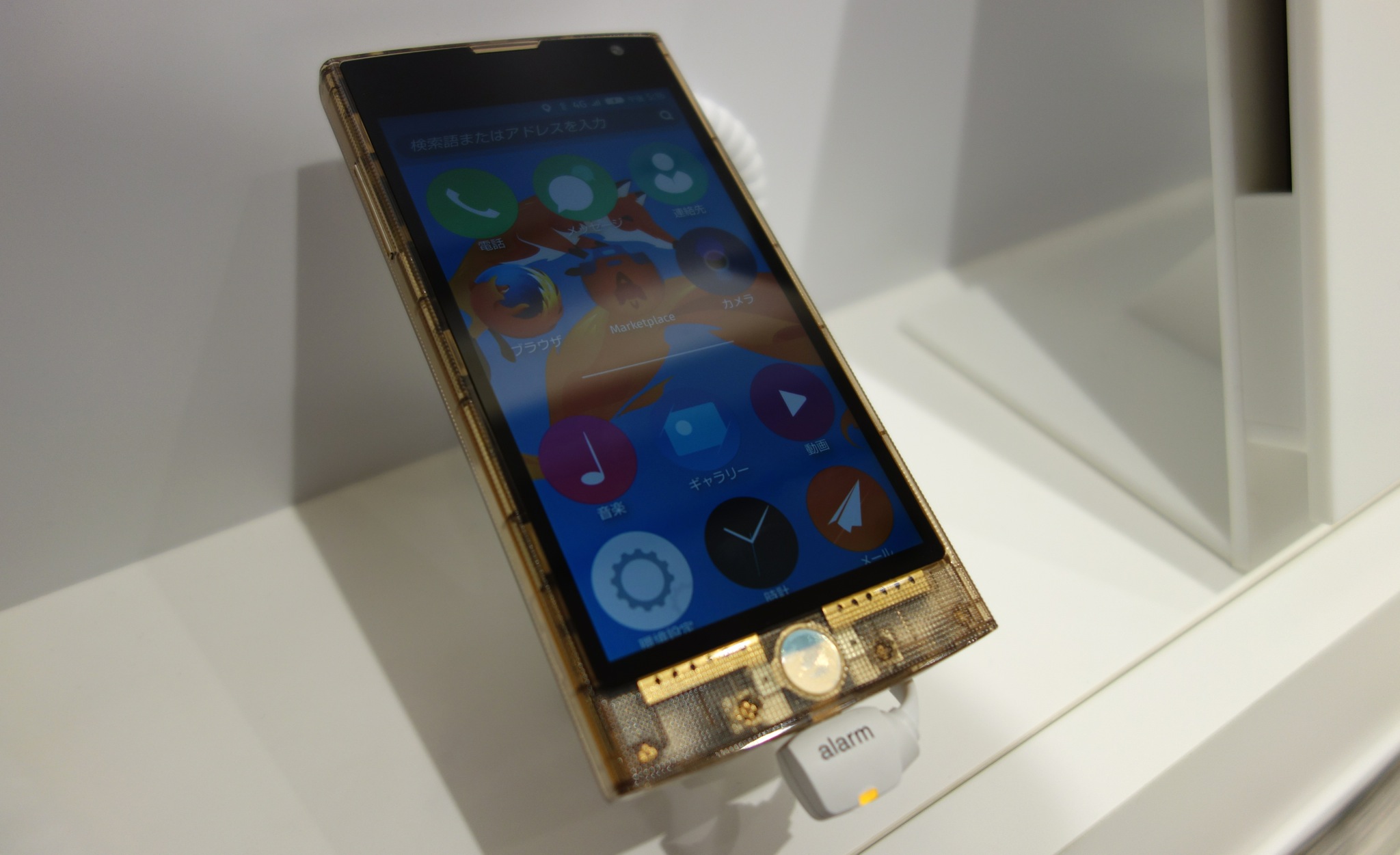 Firefox OS 2.0搭載au Fx0 LGL25展示機フォトレビュー＆ハンズオン動画