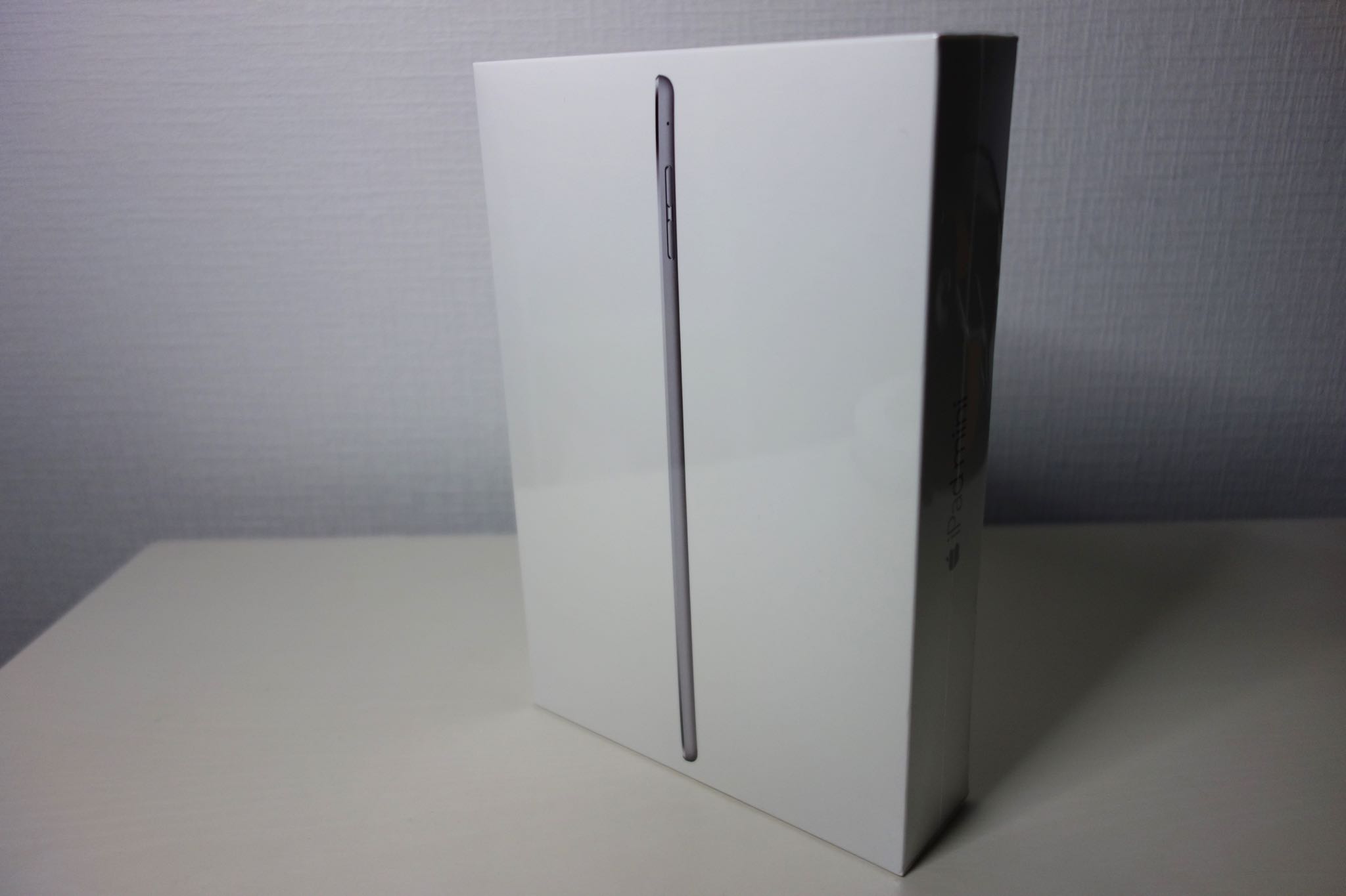 iPad mini 4スペースグレイ開封動画＆ファーストインプレッション